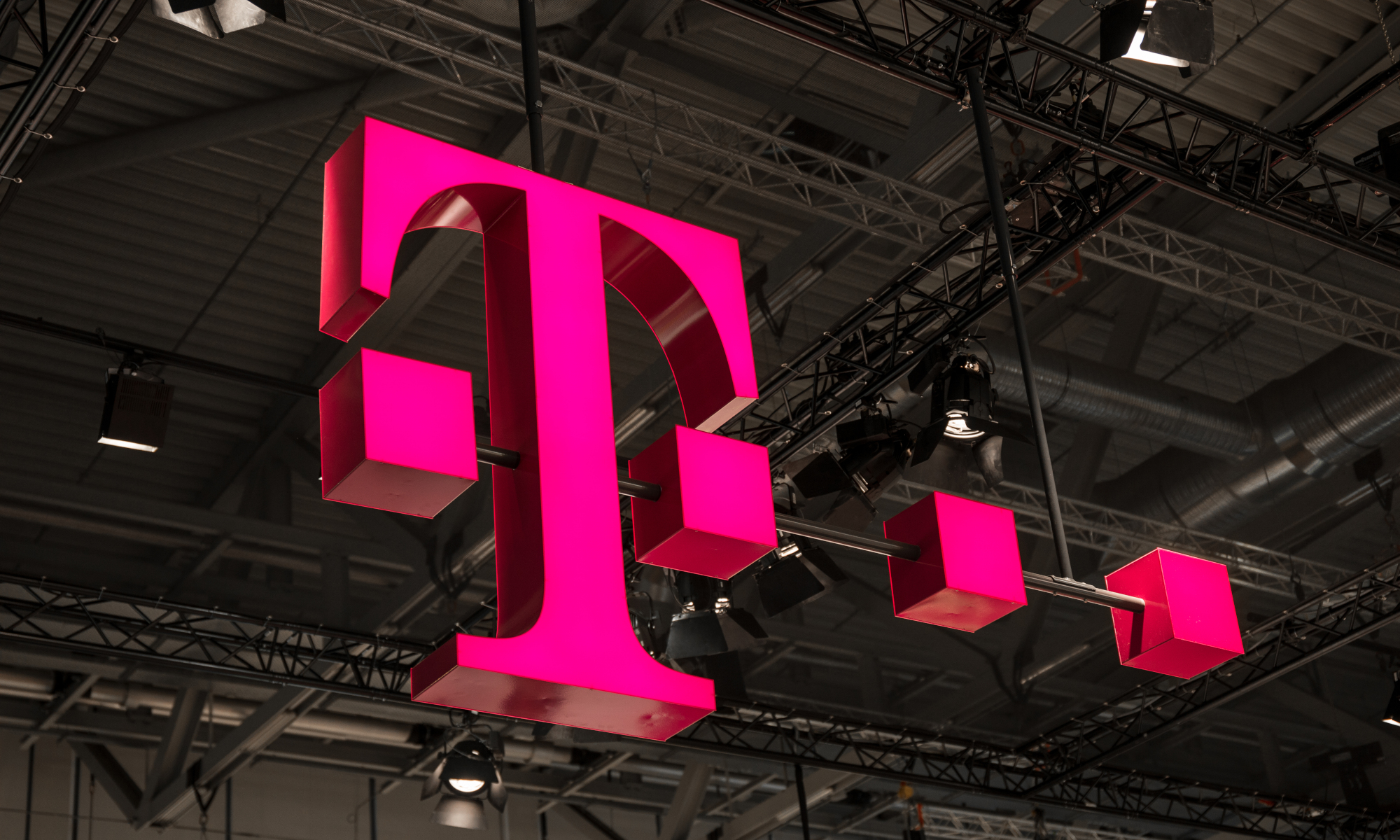 T-Mobile case.jpg